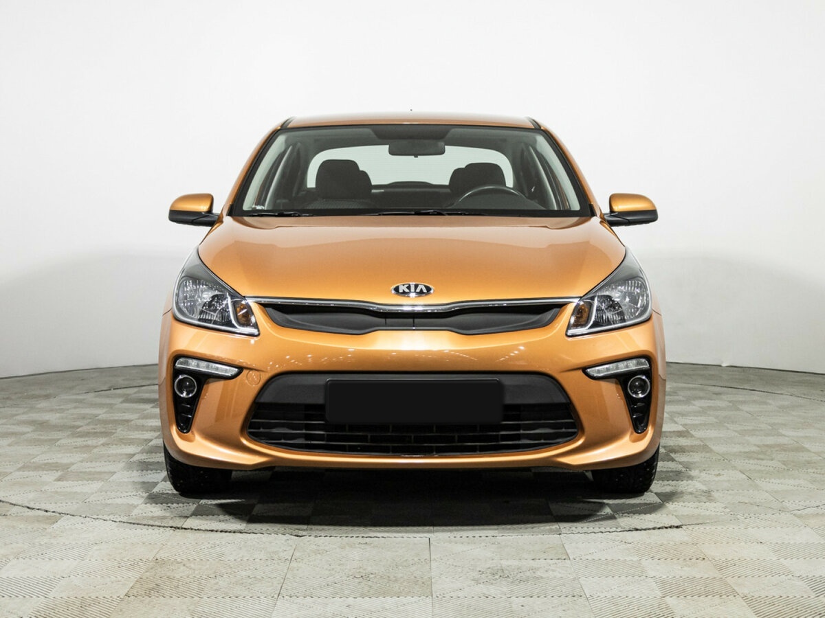 Kia Rio с пробегом — 2017 год. Фото: #1