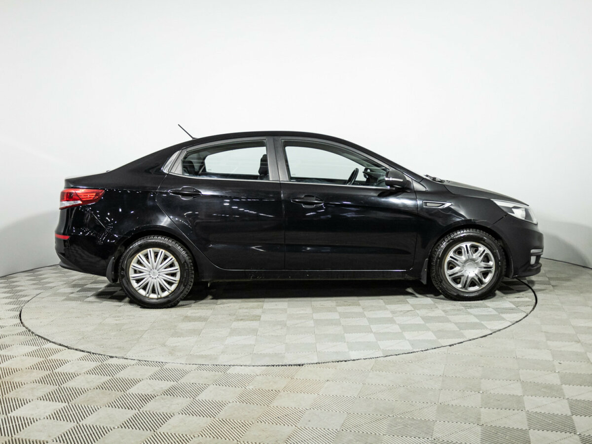 Kia Rio с пробегом — 2016 год. Фото: #3