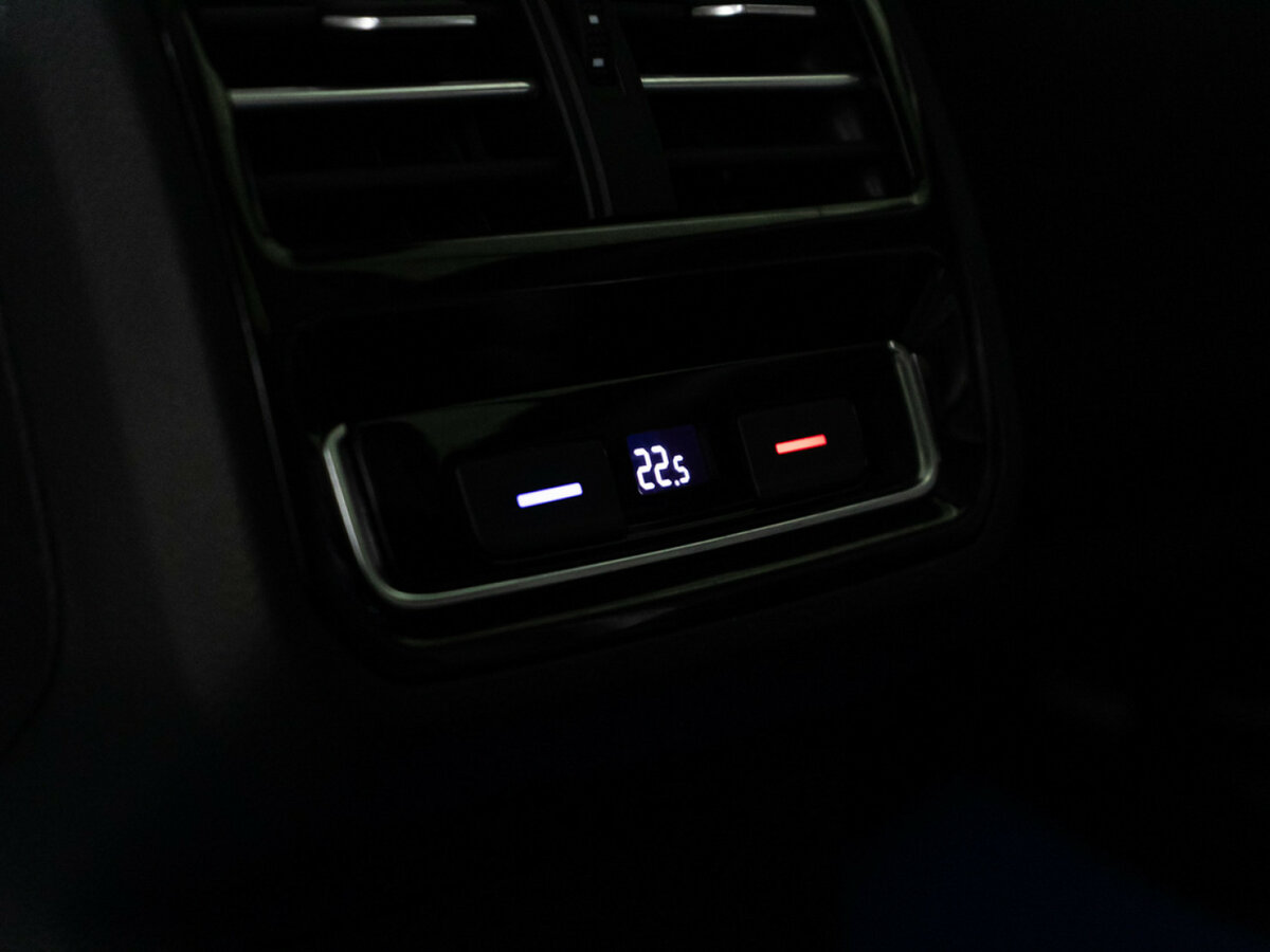 Volkswagen Passat с пробегом — 2017 год. Фото: #17