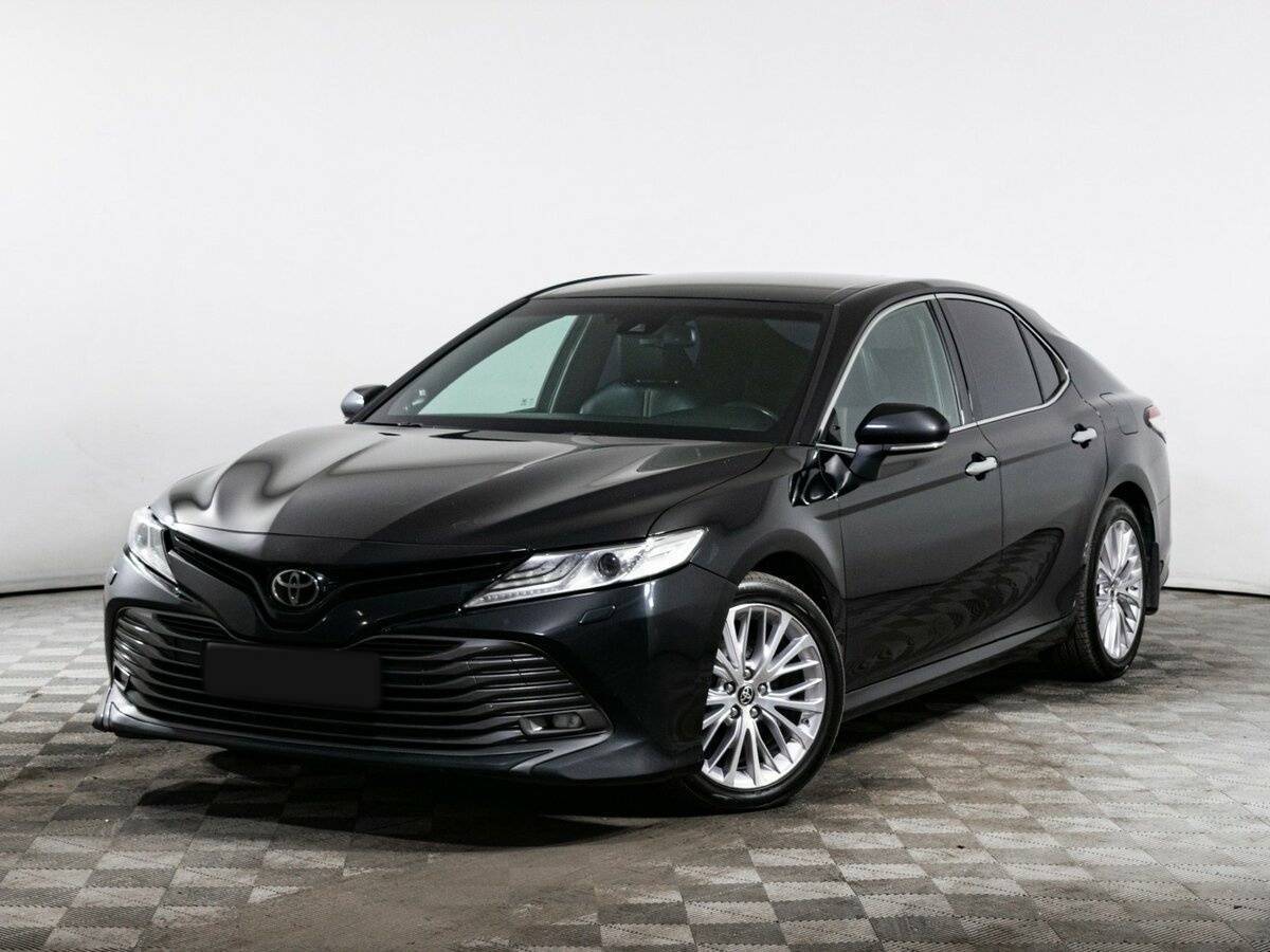 Toyota Camry с пробегом — 2020 год. Посмотреть фото