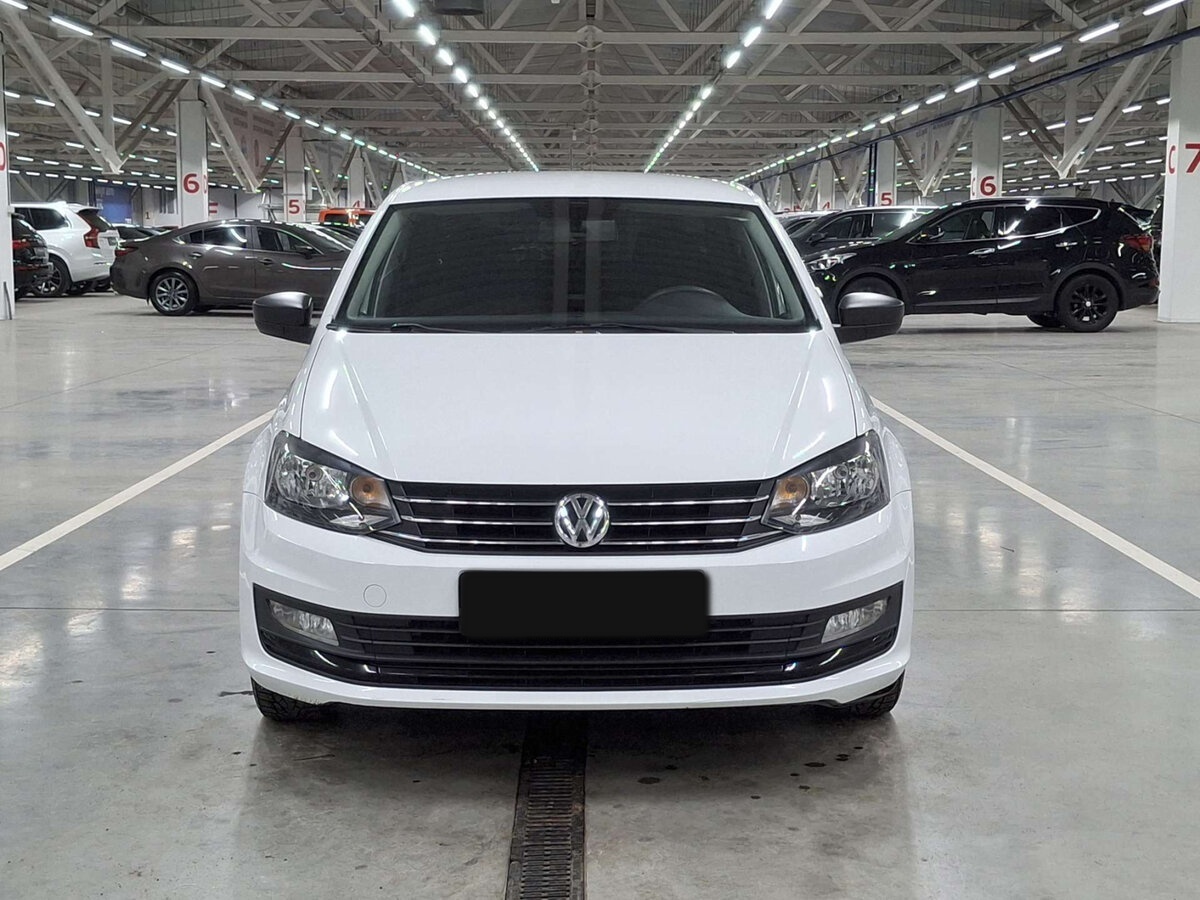 Volkswagen Polo с пробегом — 2019 год. Фото: #1