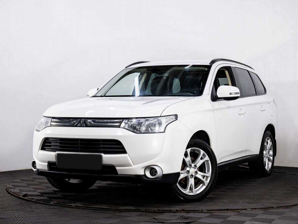 Mitsubishi Outlander с пробегом — 2012 год. Посмотреть фото