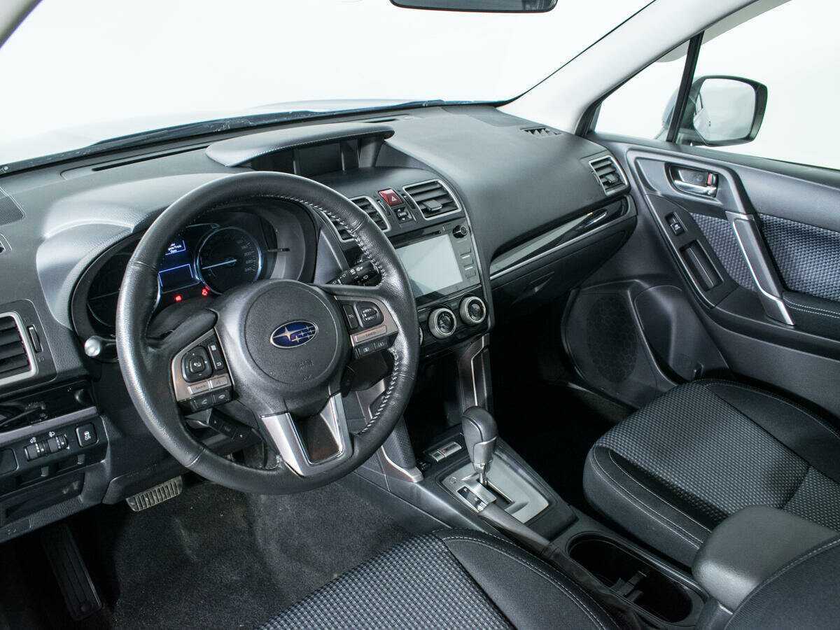 Subaru Forester с пробегом — 2018 год. Фото: #12