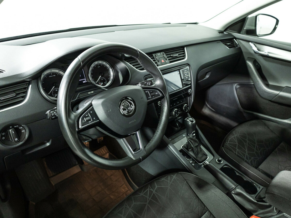 Skoda Octavia с пробегом — 2019 год. Фото: #10