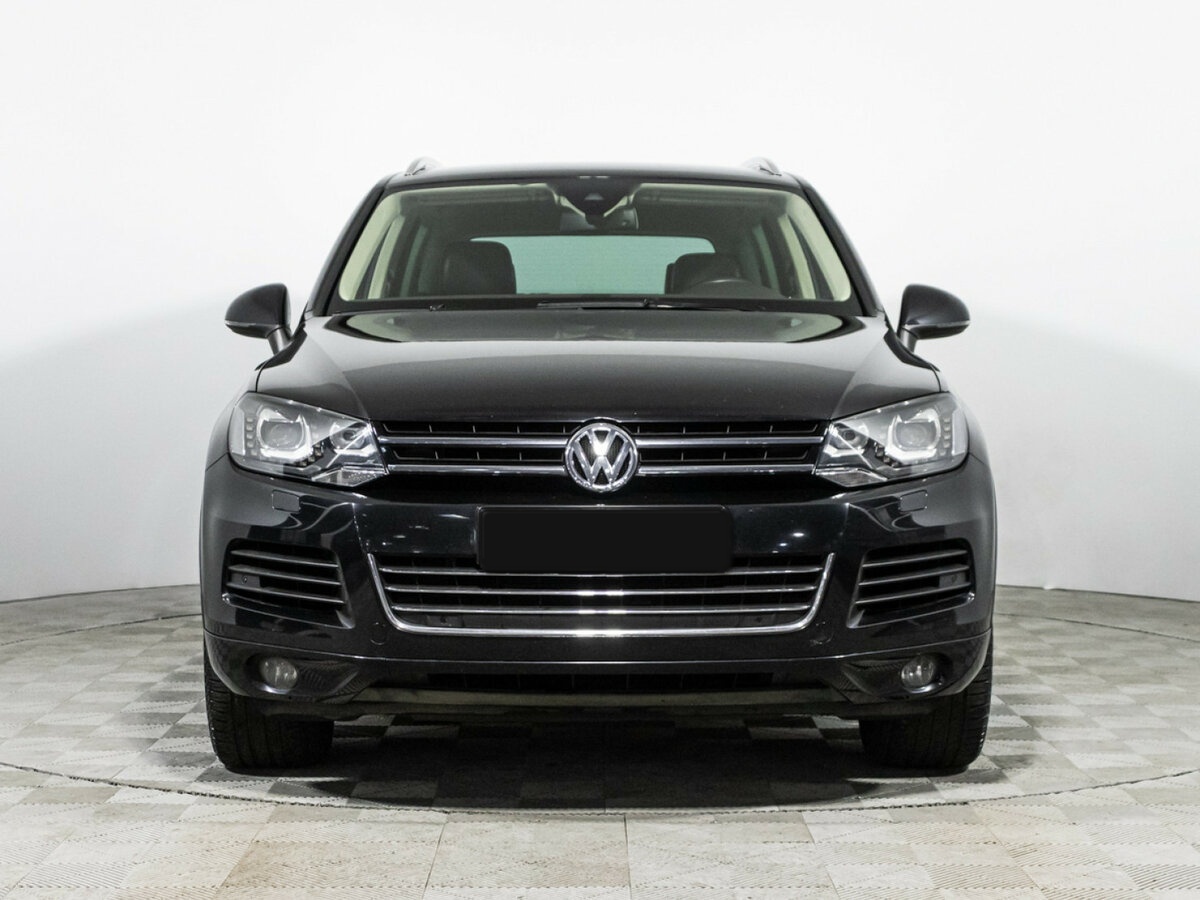 Volkswagen Touareg с пробегом — 2014 год. Фото: #1