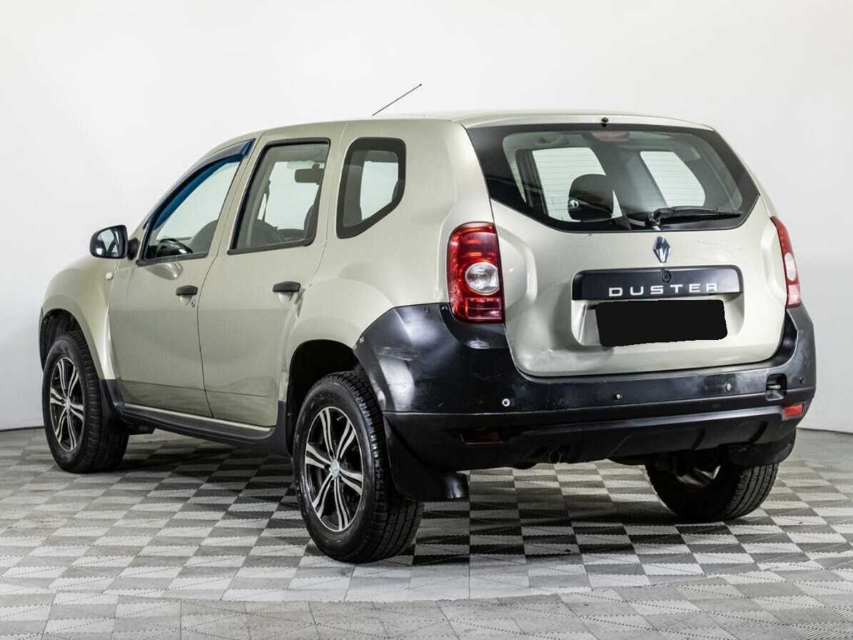 Renault Duster с пробегом — 2012 год. Фото: #6