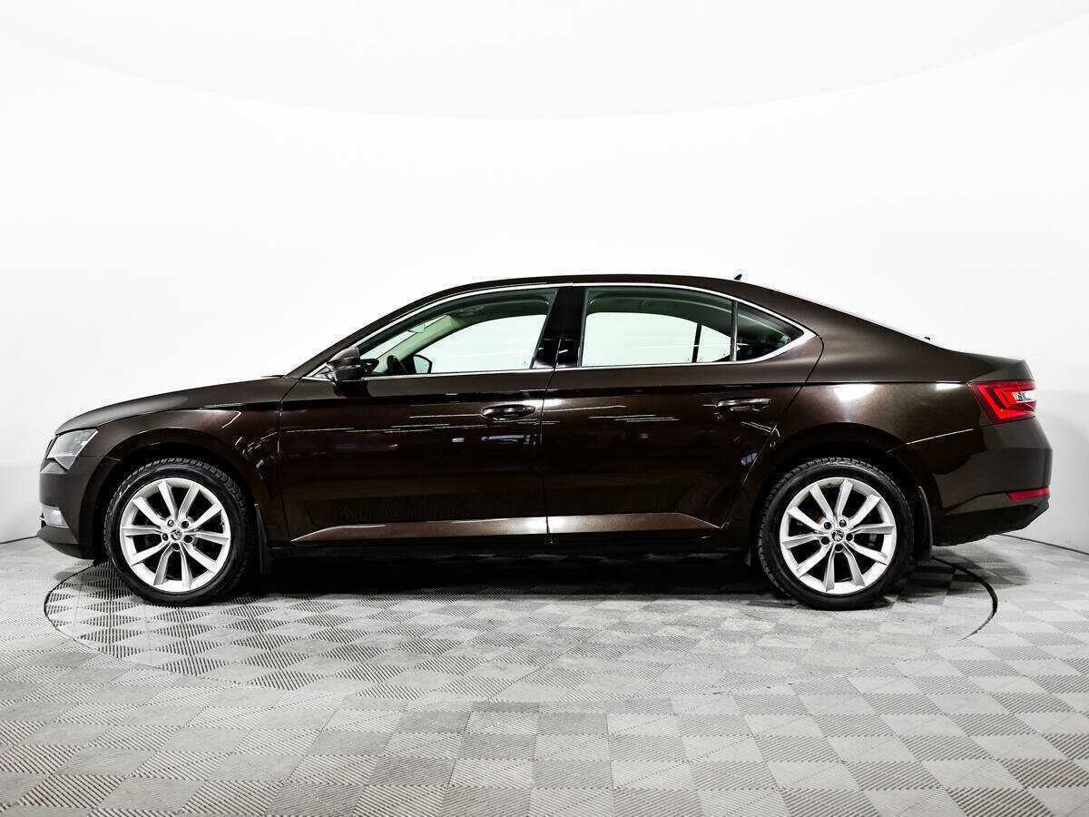 Skoda Superb с пробегом — 2016 год. Фото: #7