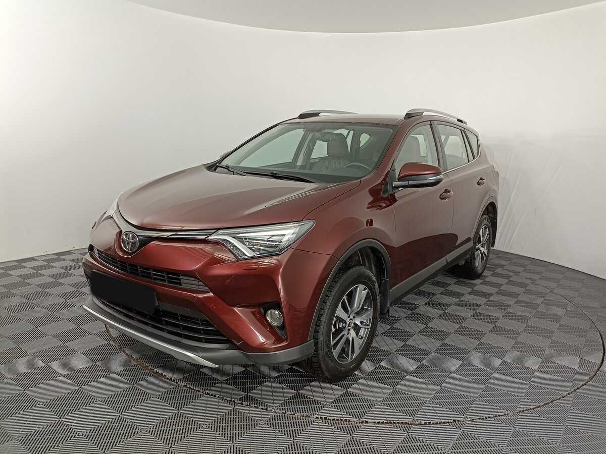 Toyota RAV4 с пробегом — 2018 год. Посмотреть фото