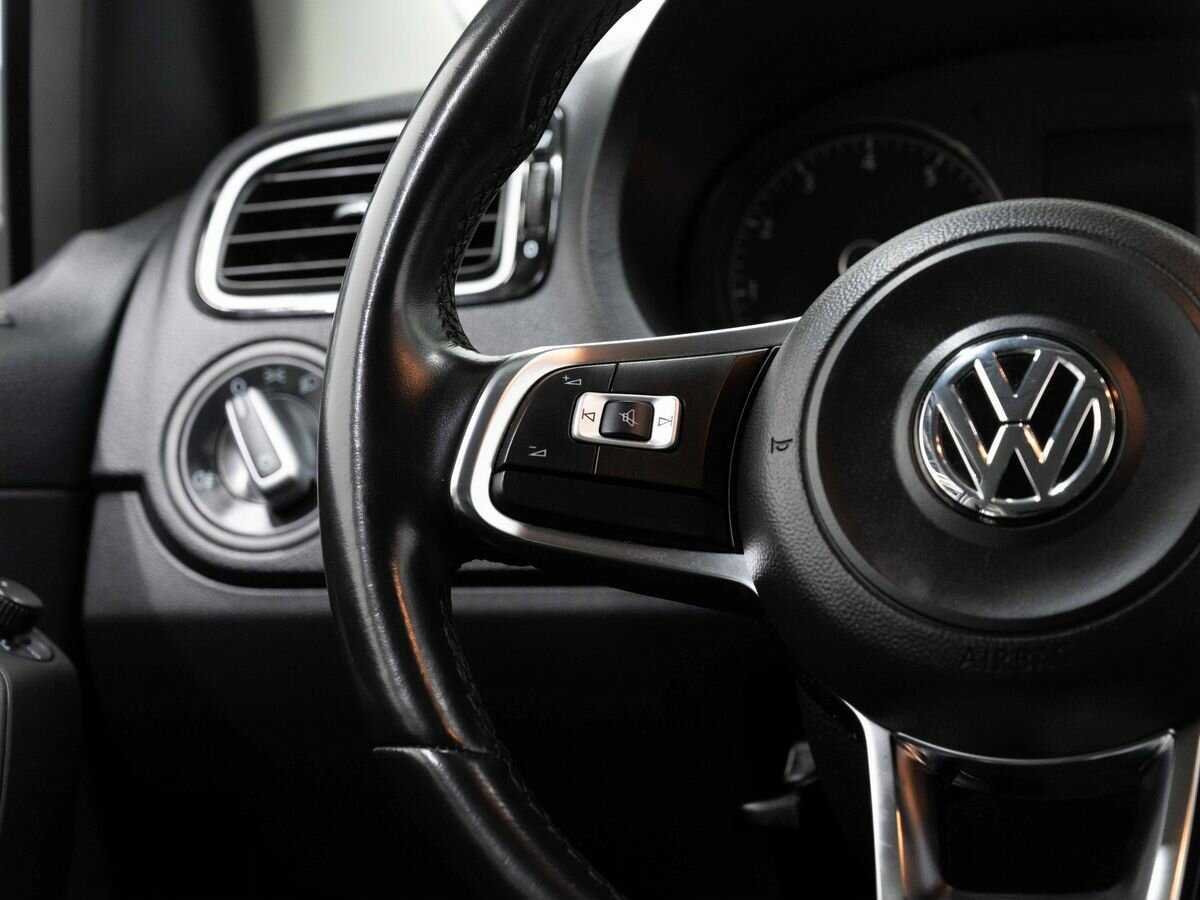 Volkswagen Polo с пробегом — 2020 год. Фото: #15