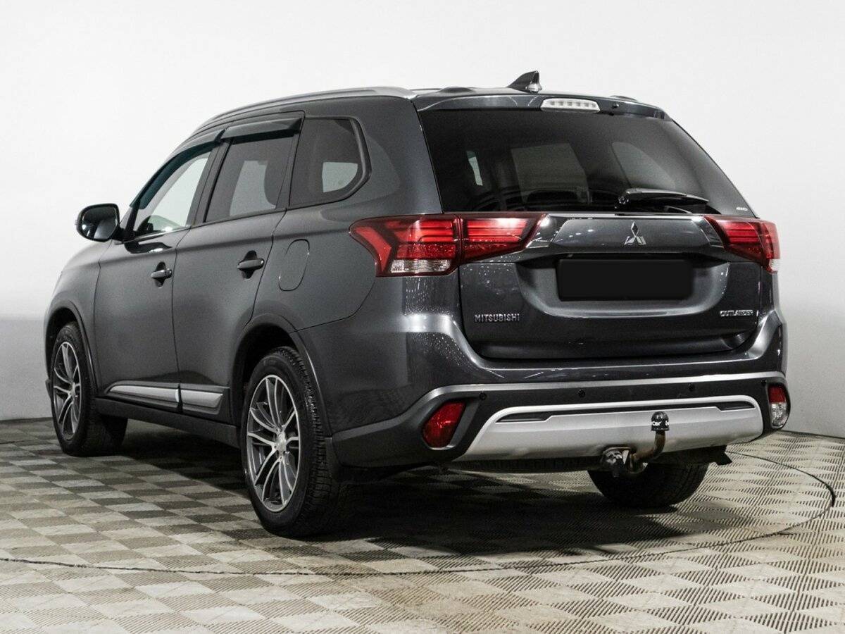 Mitsubishi Outlander с пробегом — 2019 год. Фото: #6