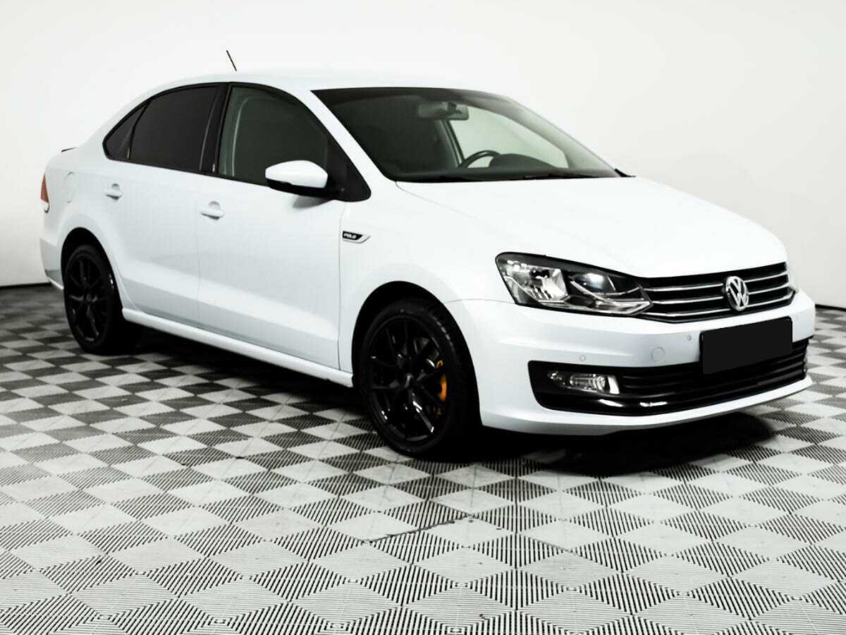 Volkswagen Polo с пробегом — 2018 год. Фото: #2