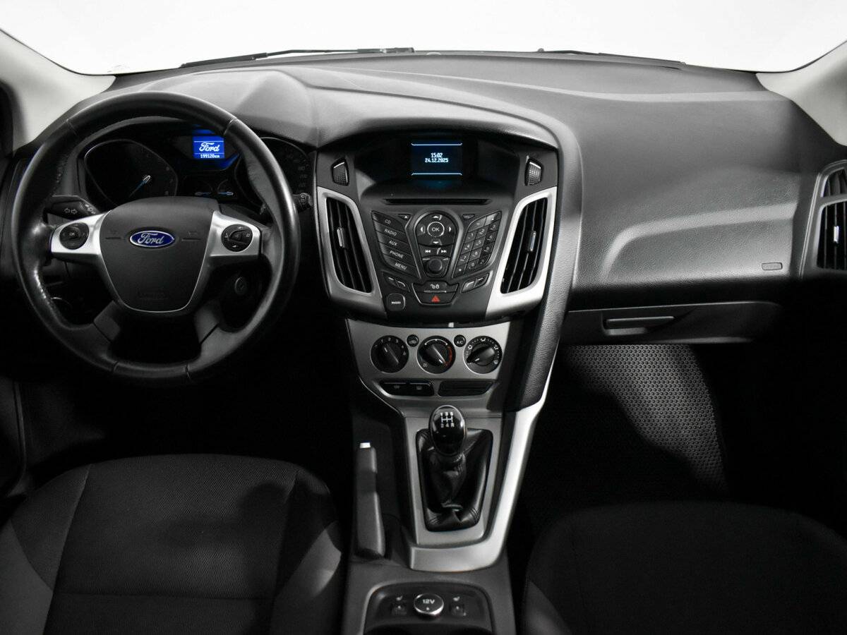 Ford Focus с пробегом — 2014 год. Фото: #14