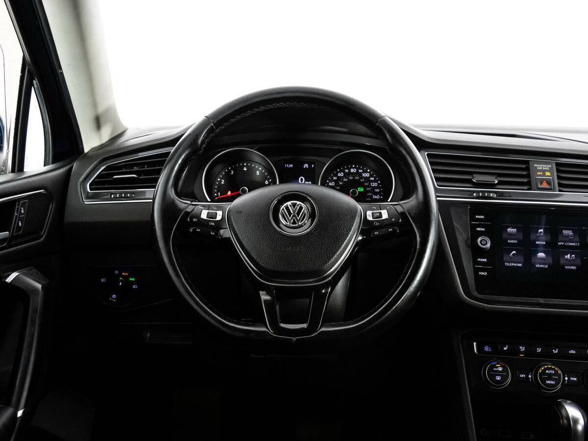Volkswagen Tiguan с пробегом — 2017 год. Фото: #11