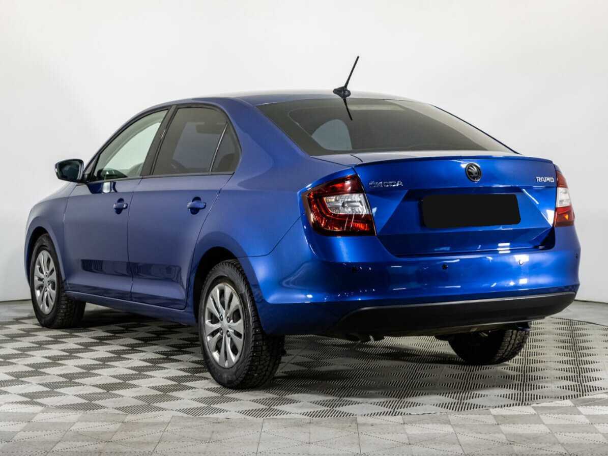 Skoda Rapid с пробегом — 2017 год. Фото: #6