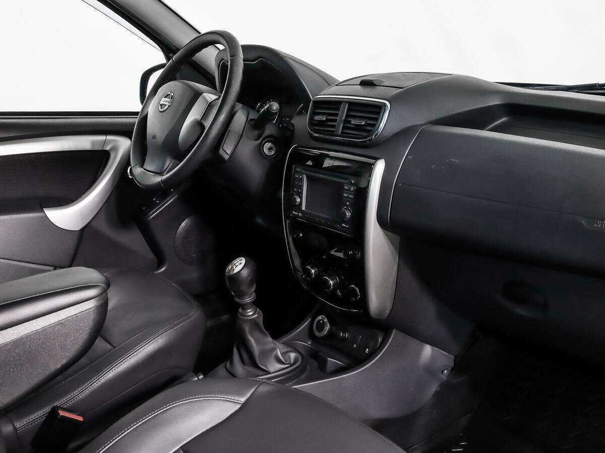 Nissan Terrano с пробегом — 2015 год. Фото: #9