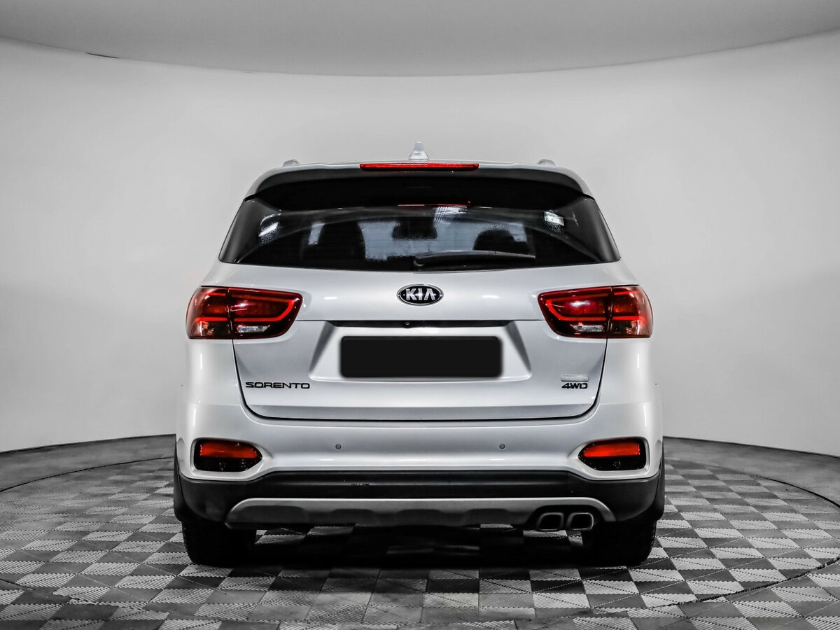 Kia Sorento с пробегом — 2018 год. Фото: #5