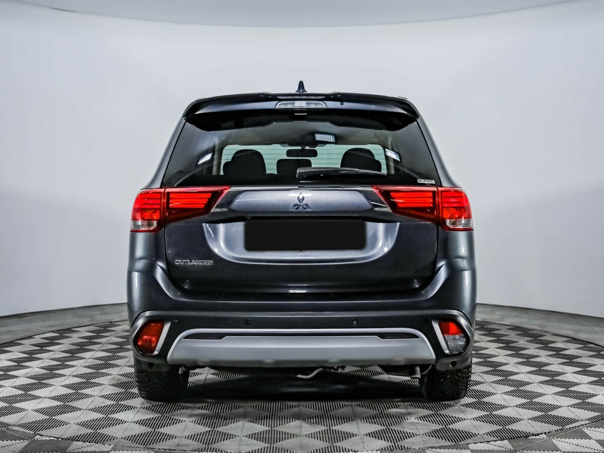 Mitsubishi Outlander с пробегом — 2021 год. Фото: #5