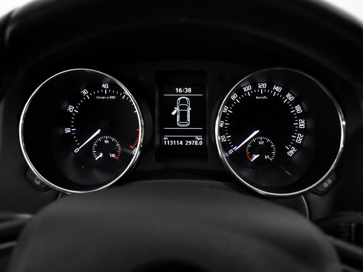 Skoda Yeti с пробегом — 2014 год. Фото: #16