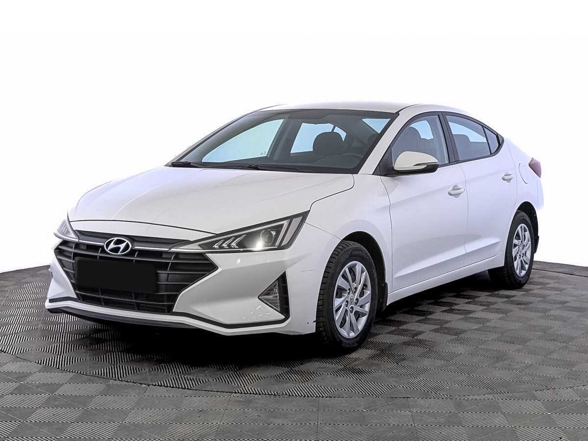 Hyundai Elantra с пробегом — 2019 год. Посмотреть фото