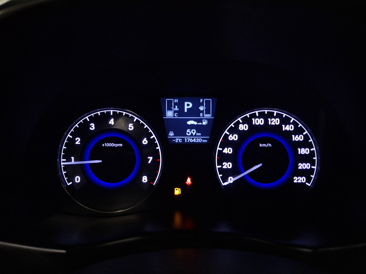 Hyundai Solaris с пробегом — 2015 год. Фото: #12