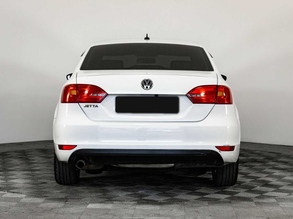 Volkswagen Jetta с пробегом — 2012 год. Фото: #4