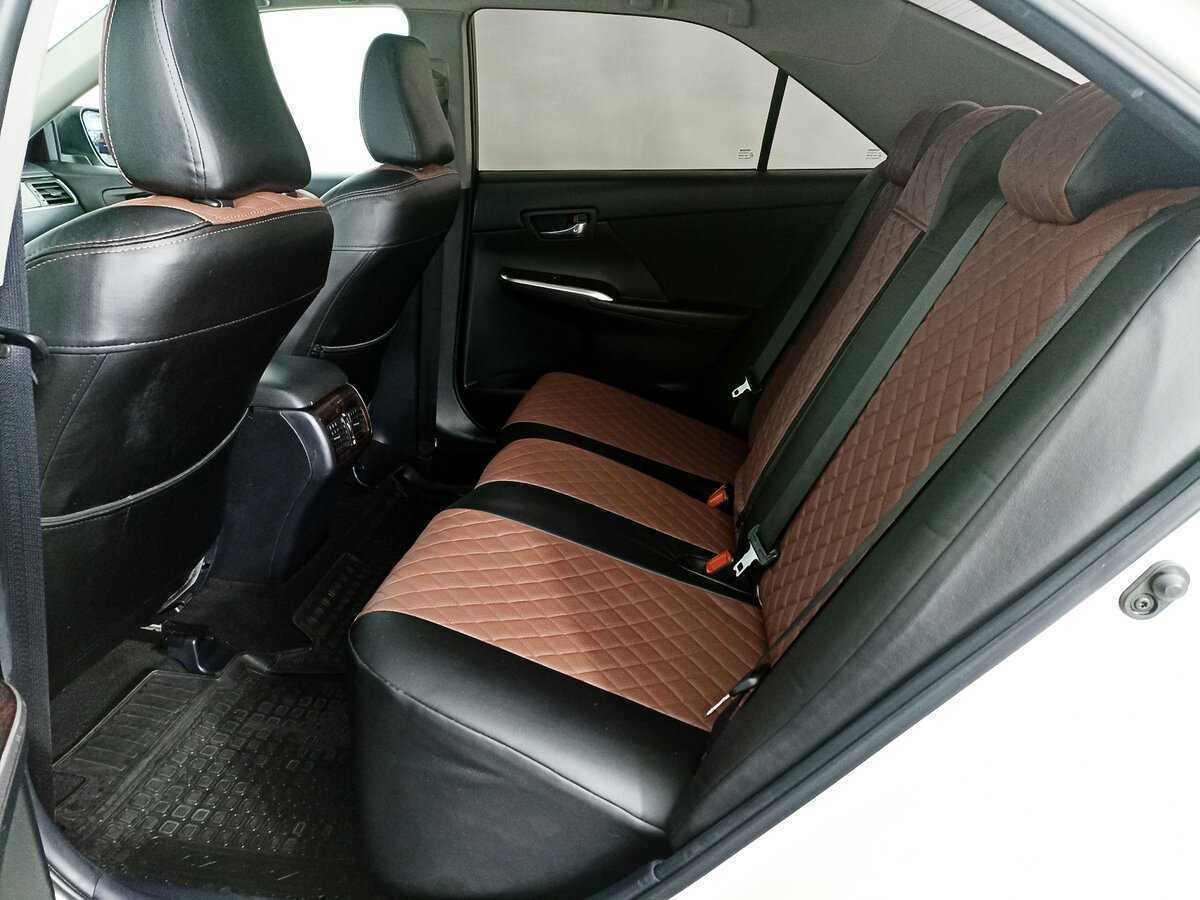 Toyota Camry с пробегом — 2017 год. Фото: #9