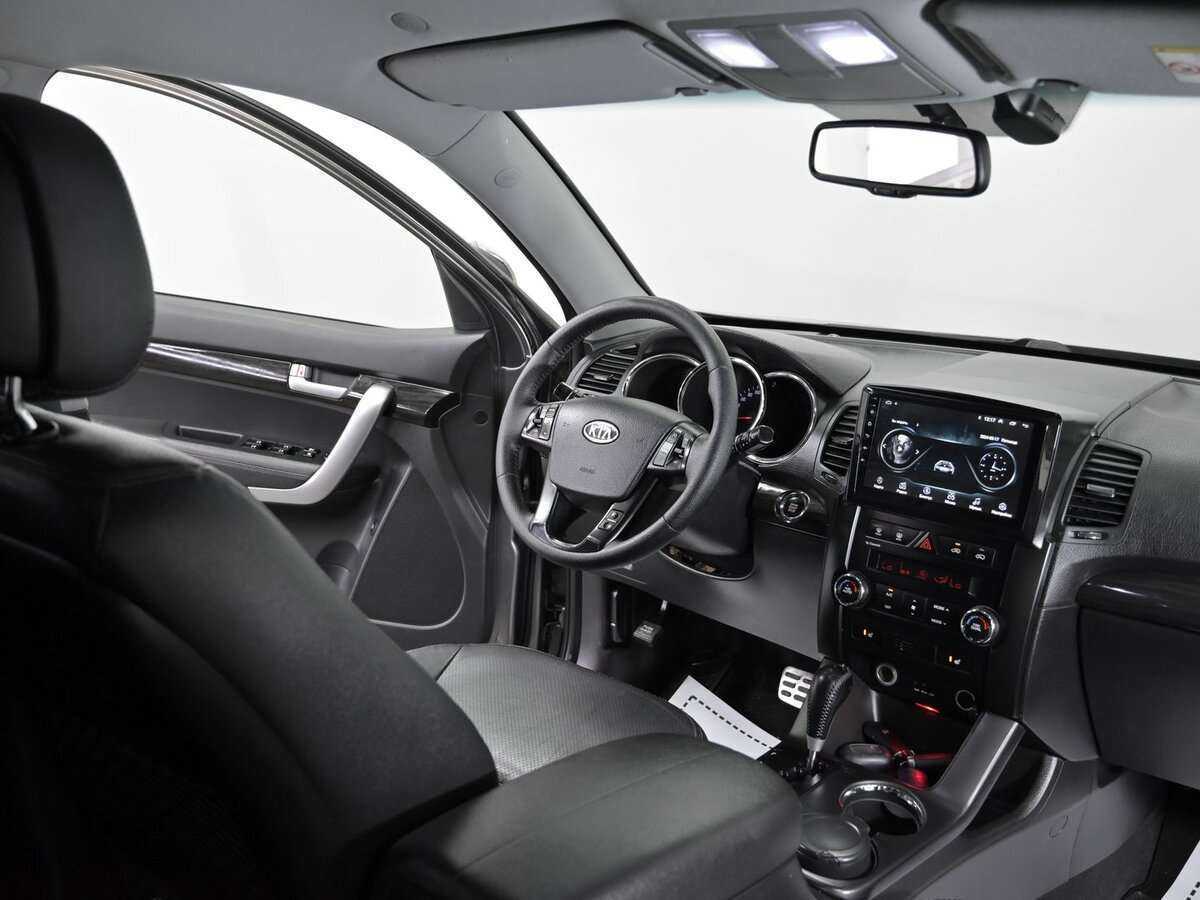 Kia Sorento с пробегом — 2012 год. Фото: #7