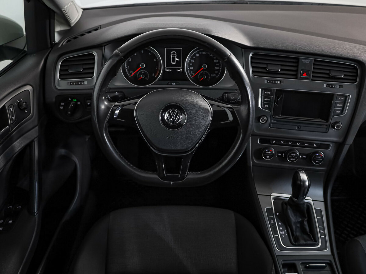 Volkswagen Golf с пробегом — 2013 год. Фото: #8
