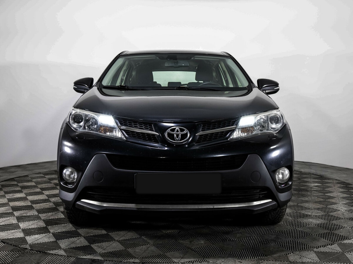Toyota RAV4 с пробегом — 2013 год. Фото: #1