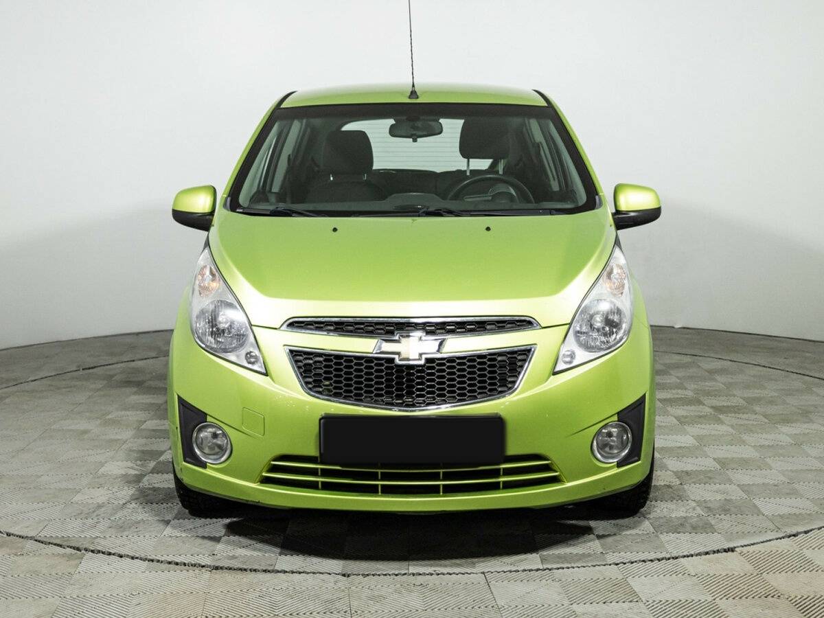 Chevrolet Spark с пробегом — 2012 год. Фото: #1