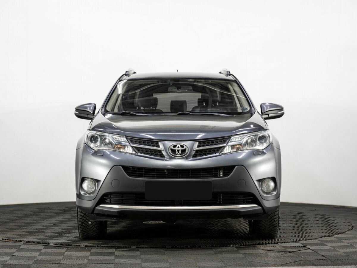 Toyota RAV4 с пробегом — 2013 год. Фото: #1