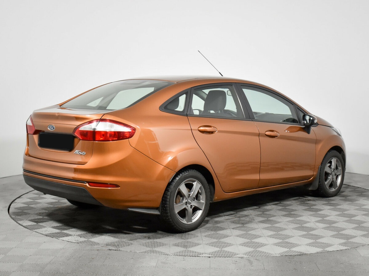 Ford Fiesta с пробегом — 2016 год. Фото: #4