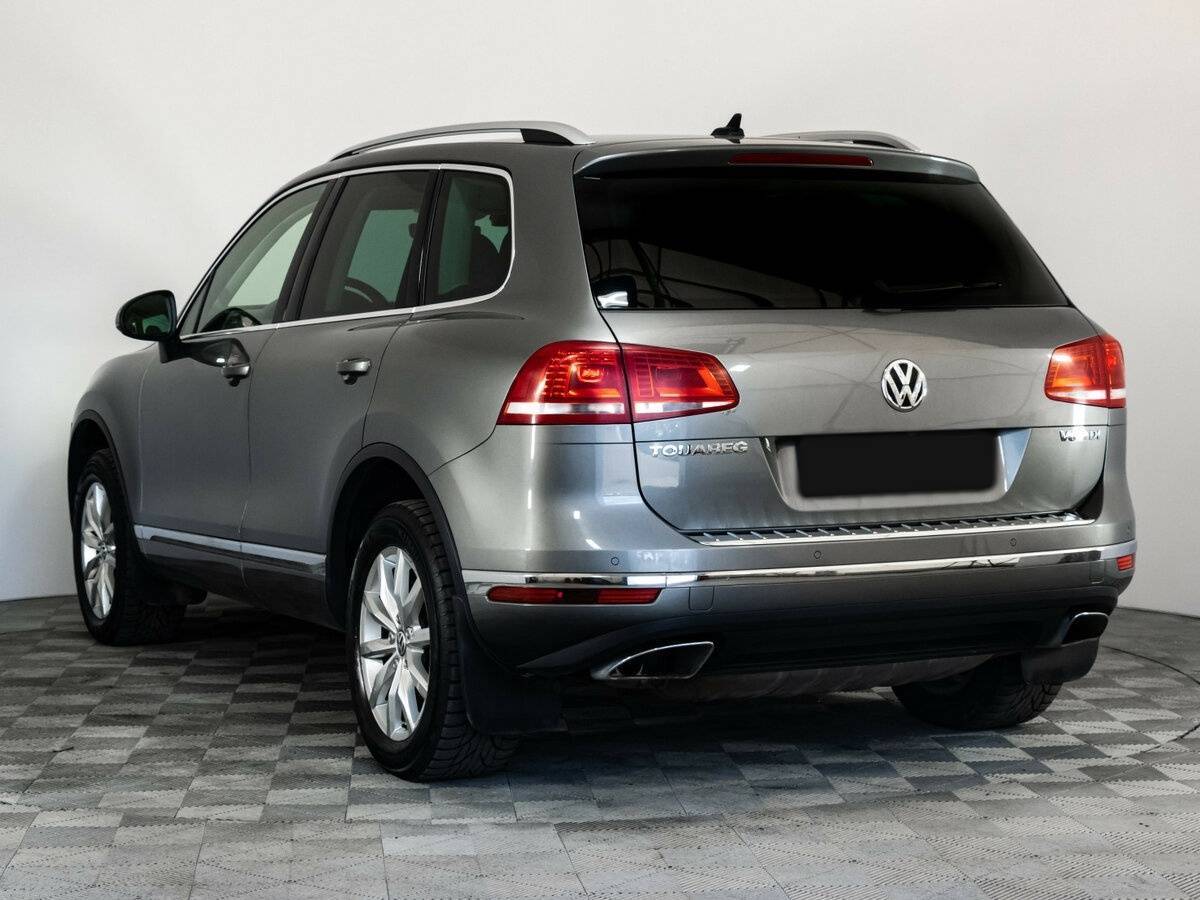 Volkswagen Touareg с пробегом — 2016 год. Фото: #5