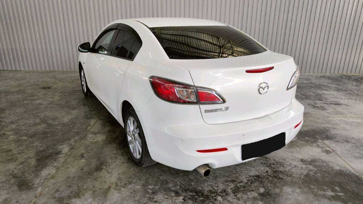 Mazda 3 с пробегом — 2012 год. Фото: #6
