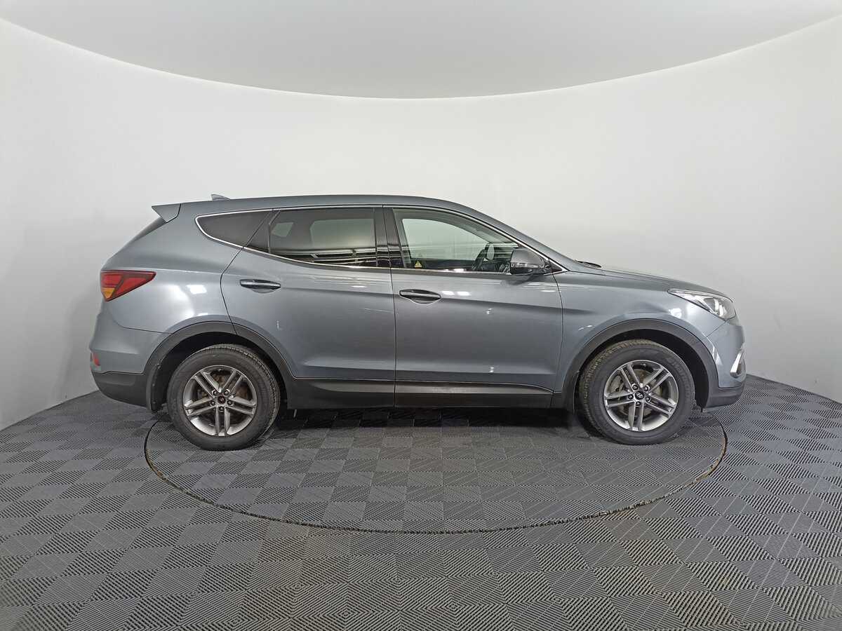 Hyundai Santa Fe с пробегом — 2018 год. Фото: #3