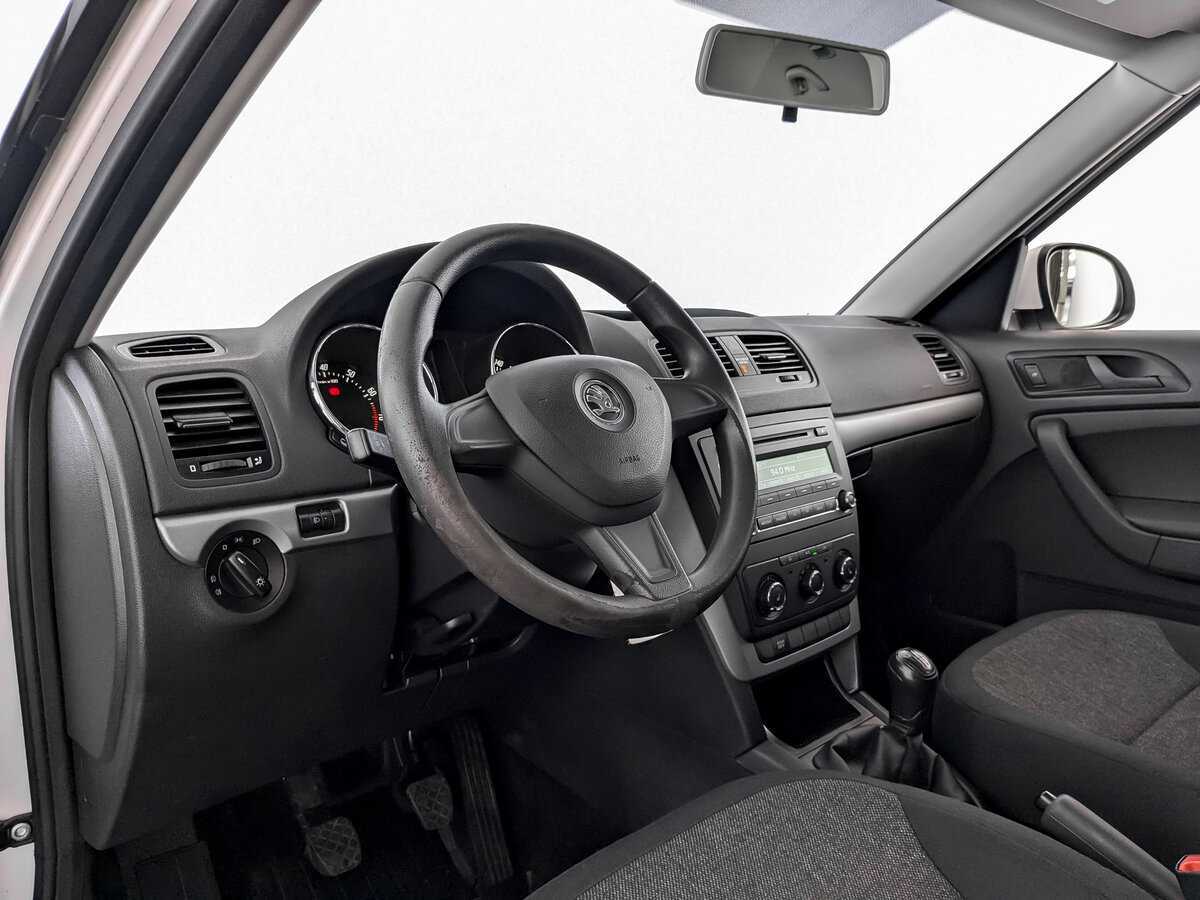 Skoda Yeti с пробегом — 2014 год. Фото: #12