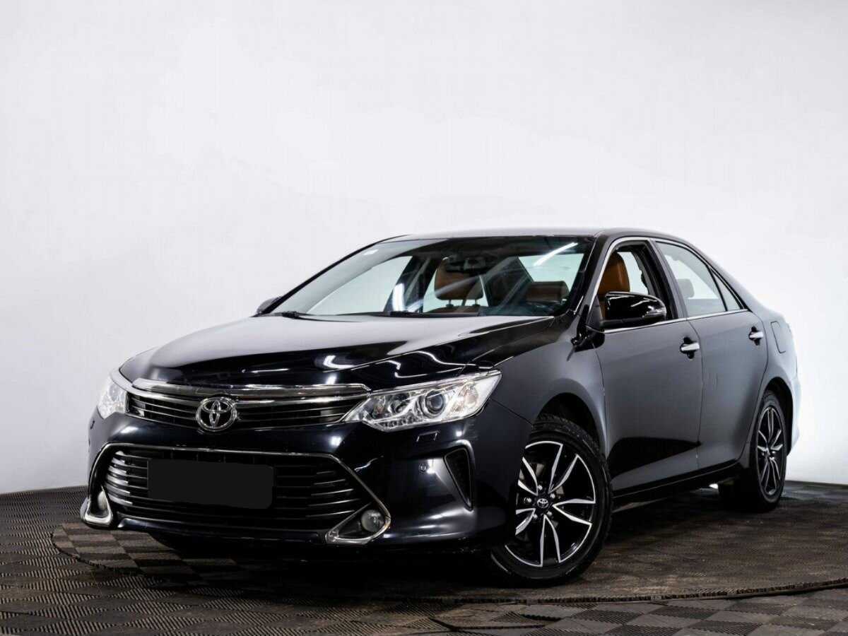 Toyota Camry с пробегом — 2017 год. Посмотреть фото