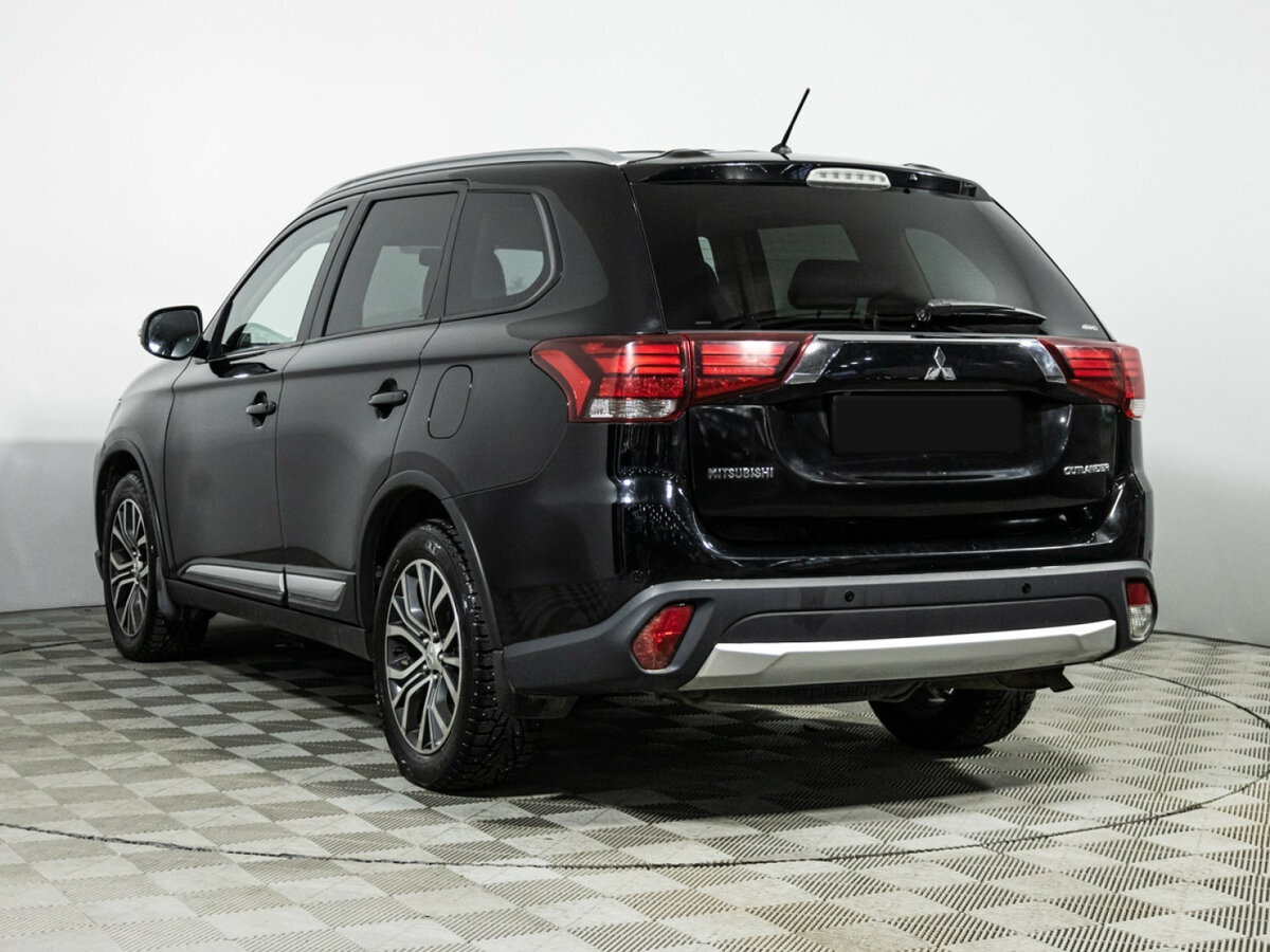 Mitsubishi Outlander с пробегом — 2016 год. Фото: #5