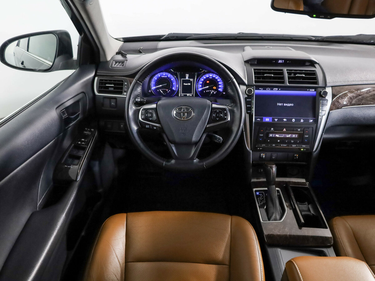 Toyota Camry с пробегом — 2017 год. Фото: #8