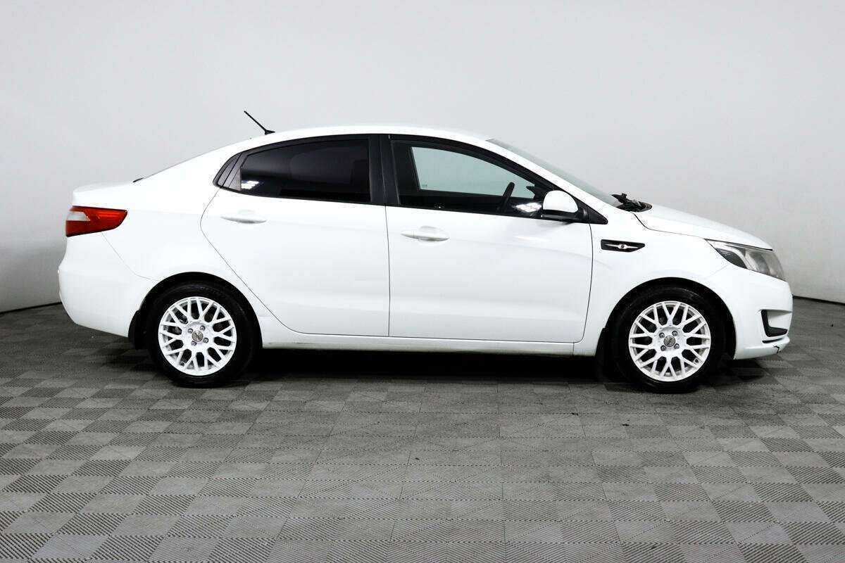 Kia Rio с пробегом — 2012 год. Фото: #3