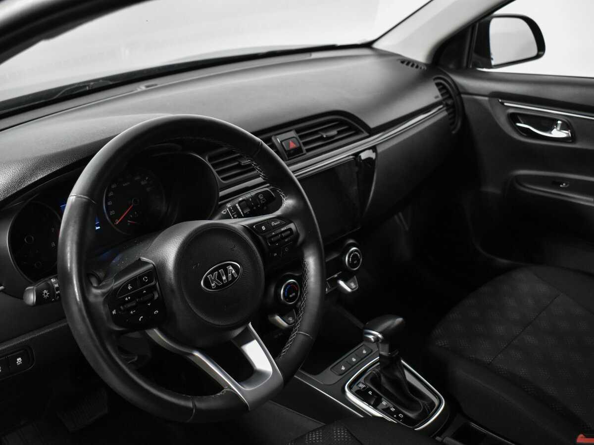 Kia Rio с пробегом — 2020 год. Фото: #8