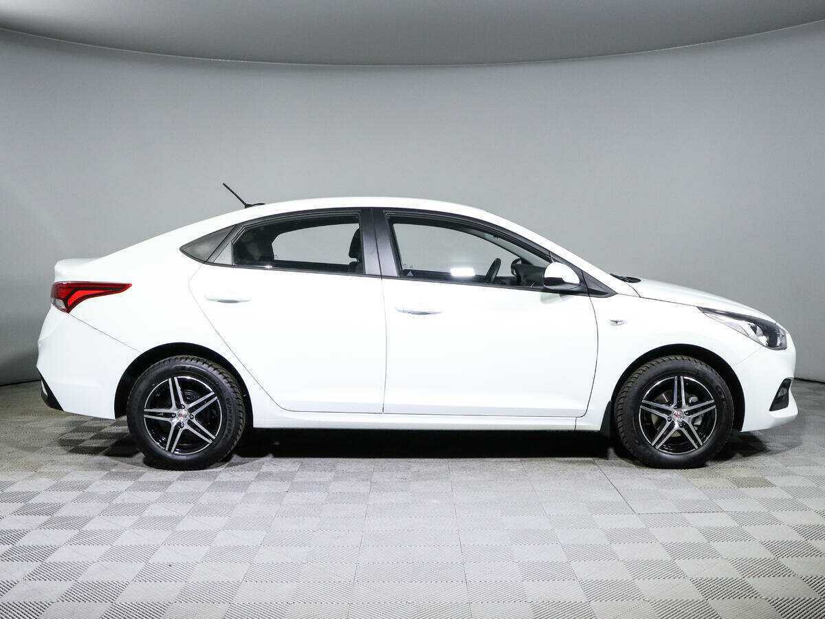 Hyundai Solaris с пробегом — 2020 год. Фото: #3