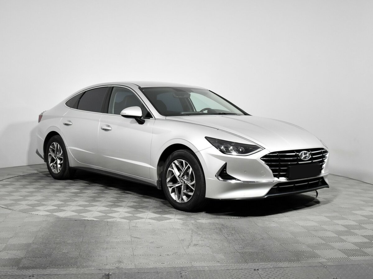 Hyundai Sonata с пробегом — 2021 год. Фото: #2
