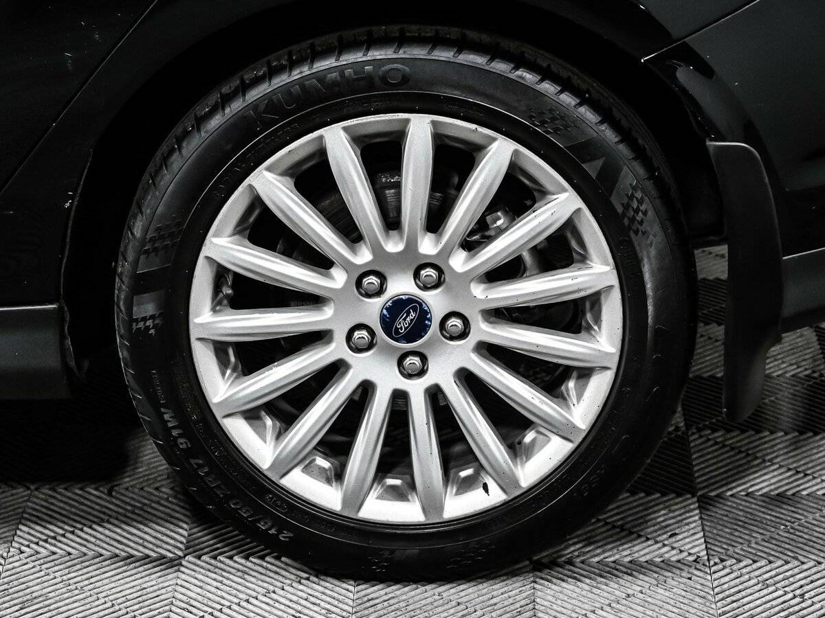 Ford Focus с пробегом — 2012 год. Фото: #12