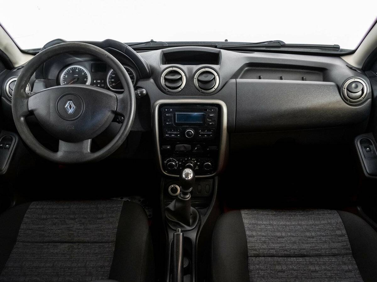 Renault Duster с пробегом — 2014 год. Фото: #7