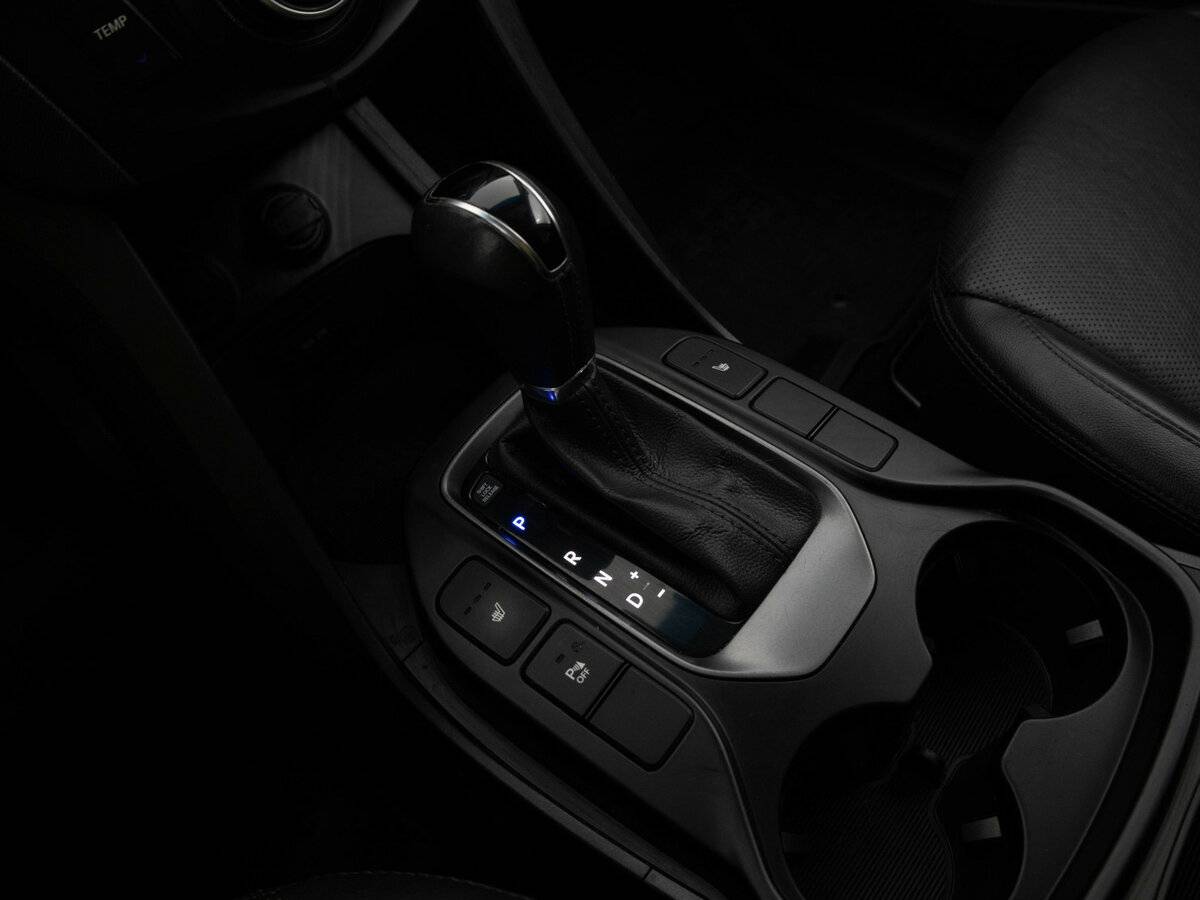 Hyundai Santa Fe с пробегом — 2014 год. Фото: #13