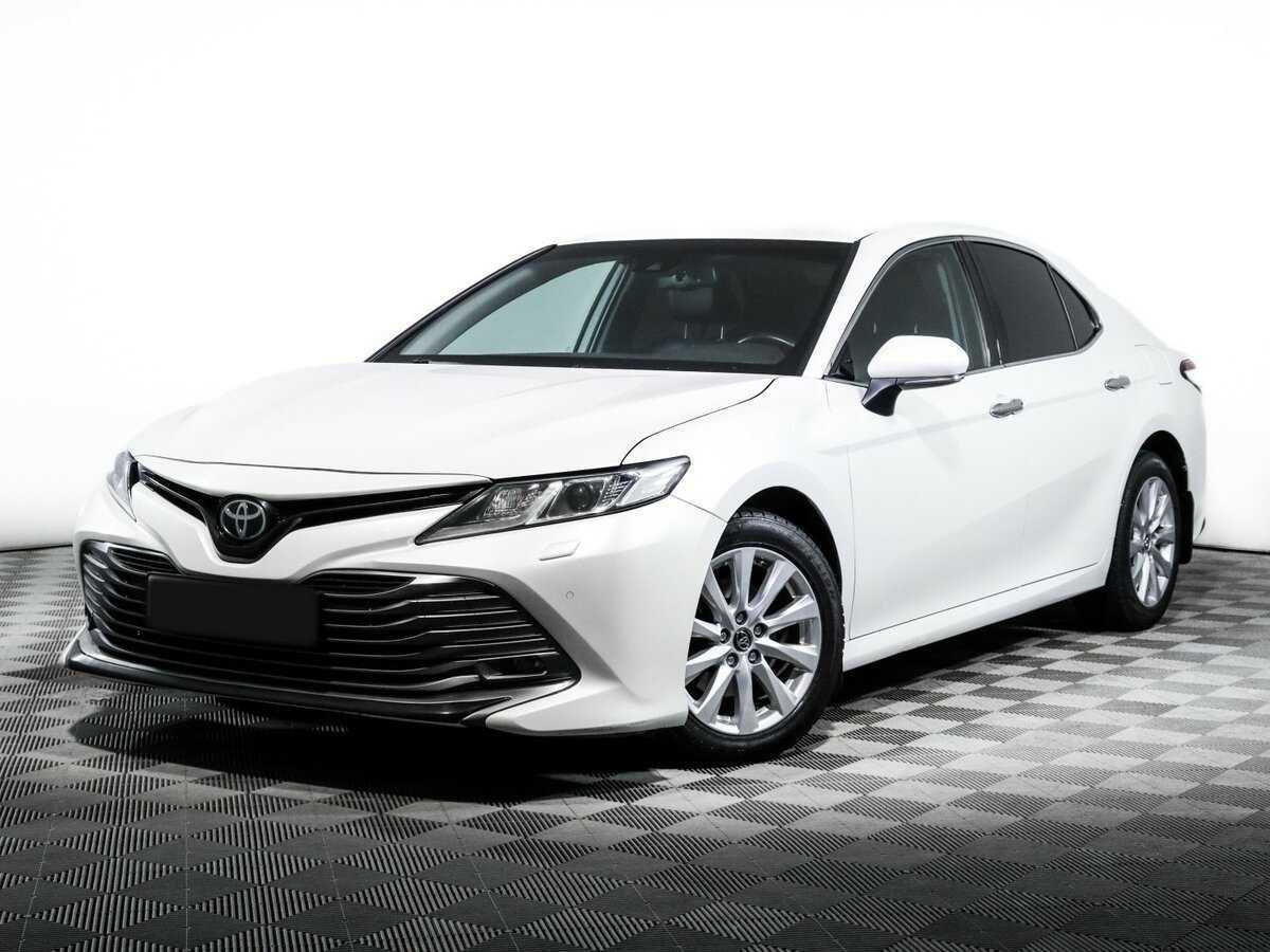 Toyota Camry с пробегом — 2019 год. Посмотреть фото
