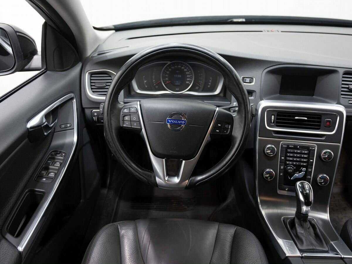 Volvo S60 с пробегом — 2013 год. Фото: #16