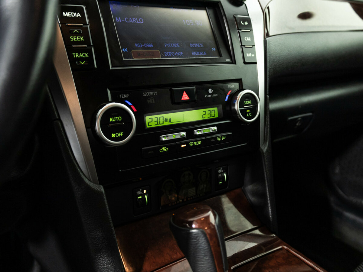 Toyota Camry с пробегом — 2012 год. Фото: #17
