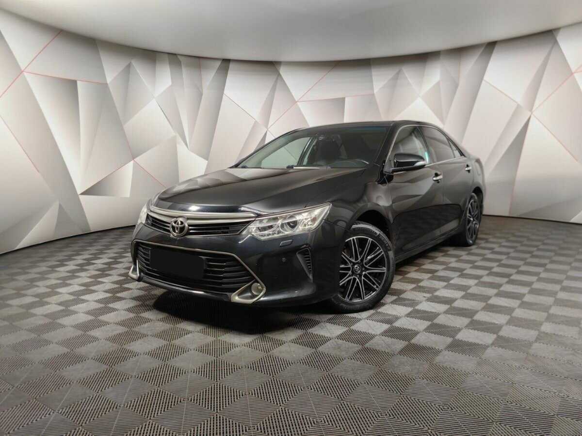 Toyota Camry с пробегом — 2015 год. Посмотреть фото